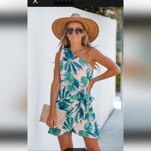 NWT Cupshe Tropical One-Shoulder Mini Dress